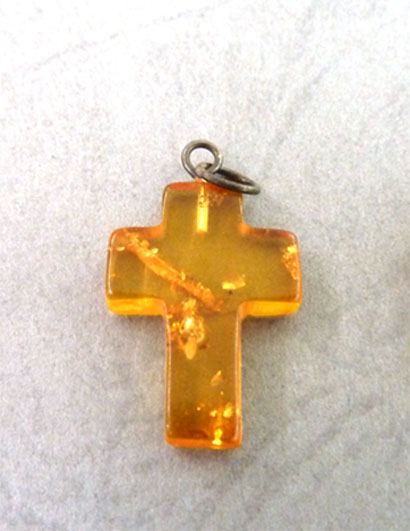 Pendentif croix d'ambre de la Baltique BP375